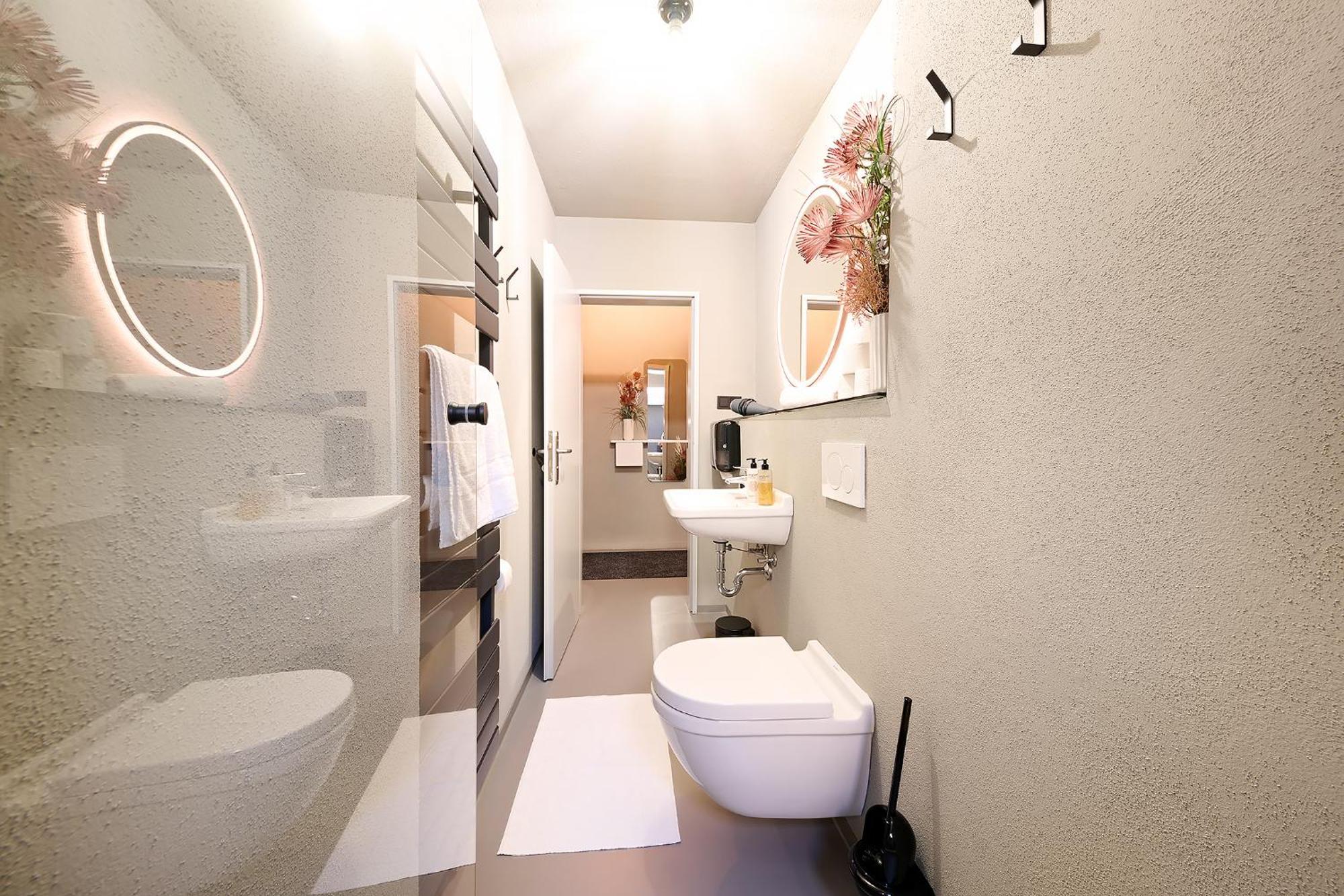 Xzllenz Kueche Bad S-Bahn Parken Smart-Tv Wellbeing Apartman Neunkirchen am Sand Szoba fotó